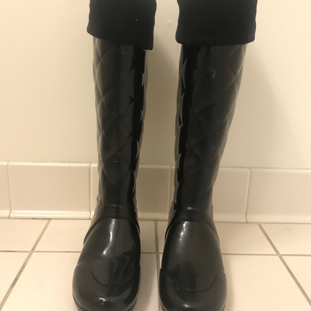 Quilted Hunter Rain Boots + Sock Insert - image 3